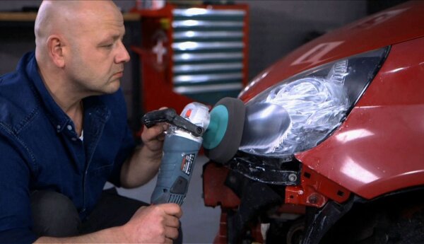 Sam napraw auto po drobnej stłuczce, wyczyść intercooler i zamontuj domykanie szyb!